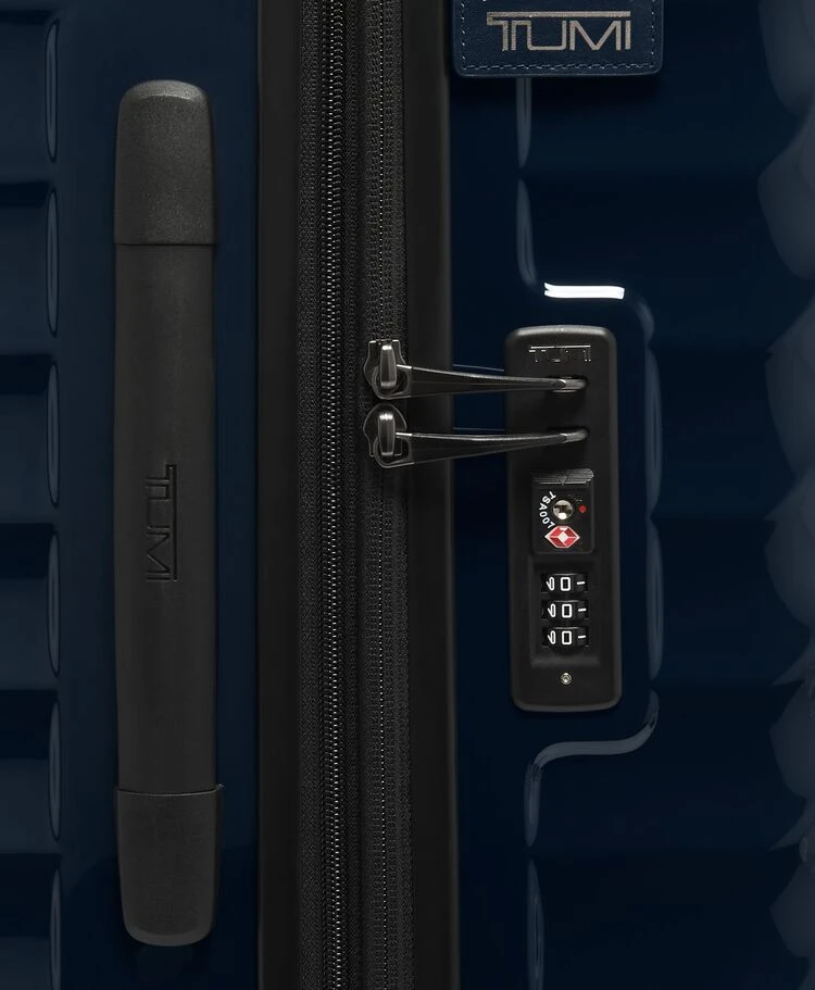 Tumi 19 DEGREE Extended Trip Expandable 4 Wheeled Packing Case NAVY - Image 6